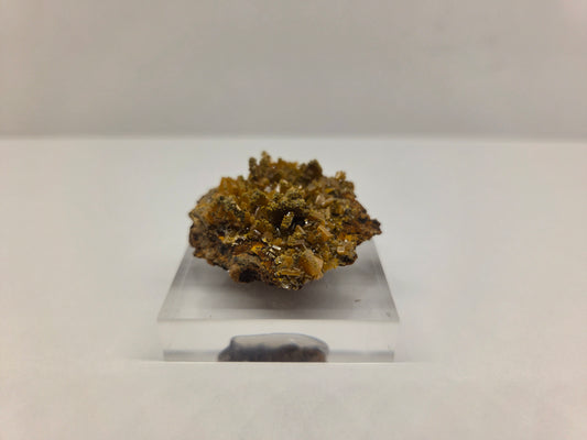 Wulfenite