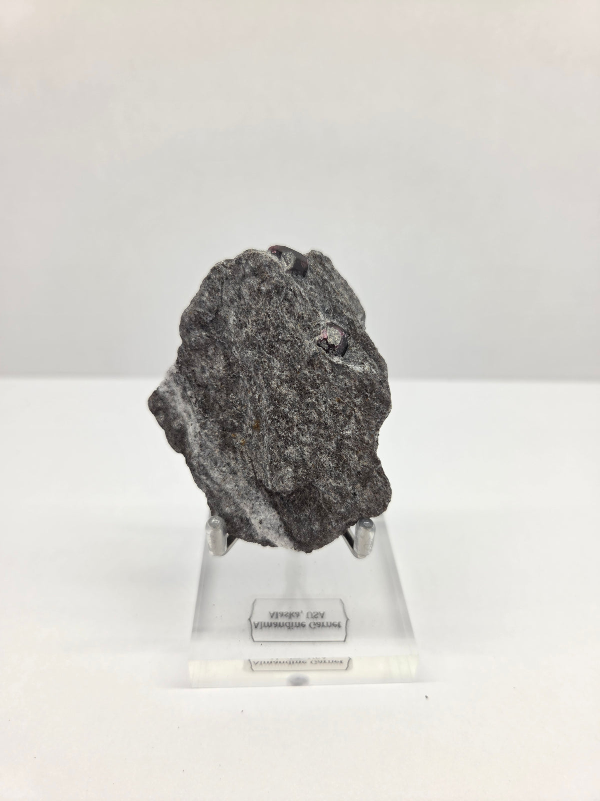Garnet, Almandine