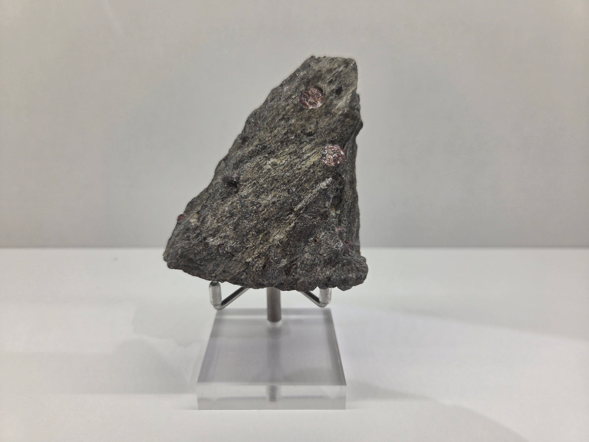 Garnet, Almandine