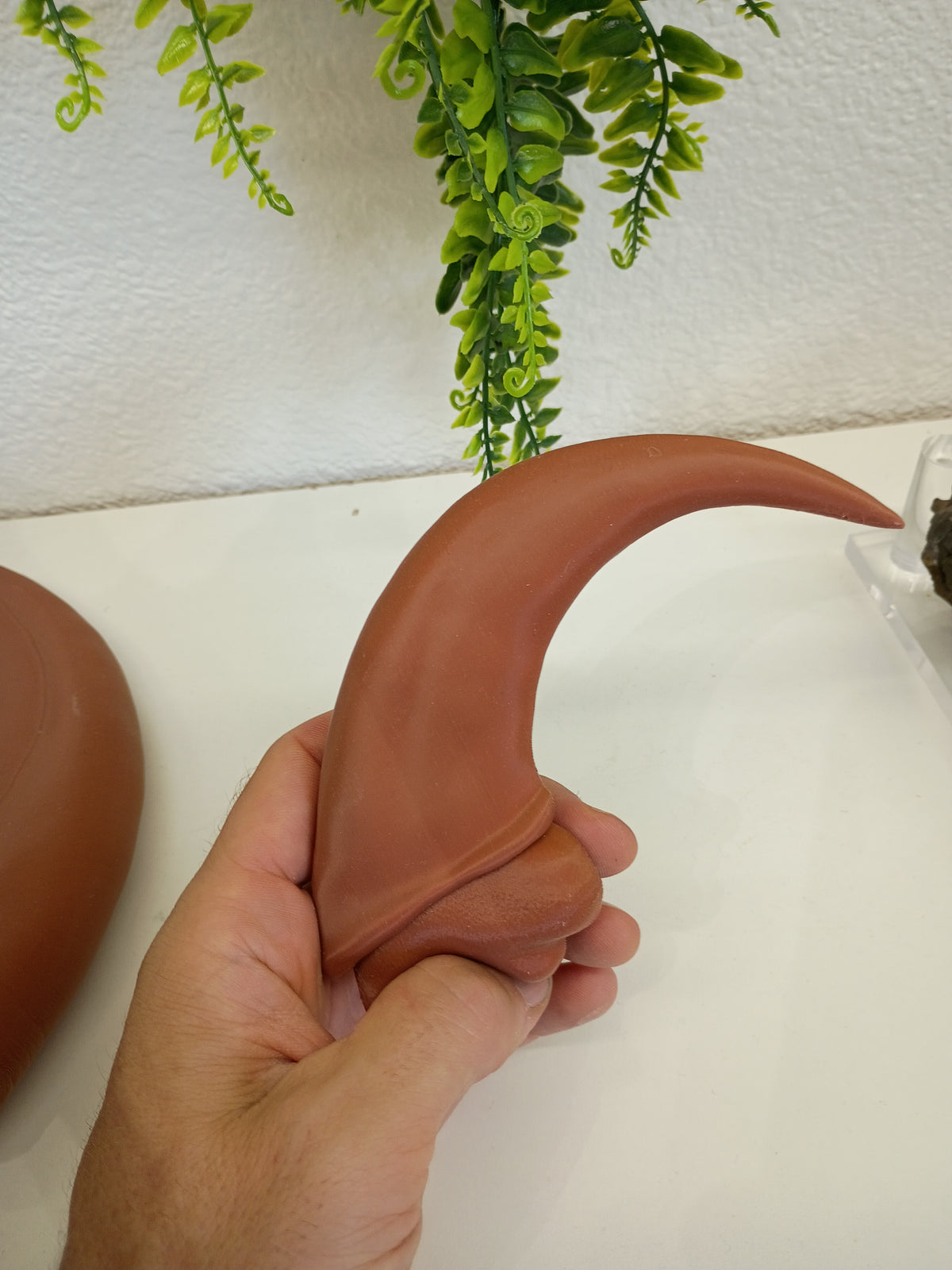 Unpainted Deinonychus claw