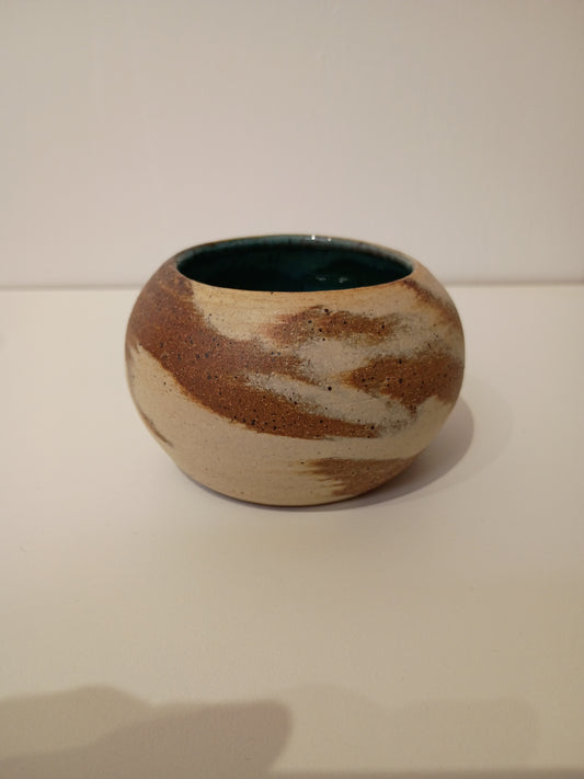 Swirl. Holly R
