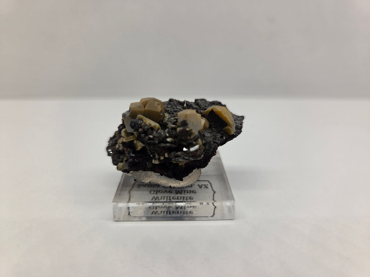 Wulfenite