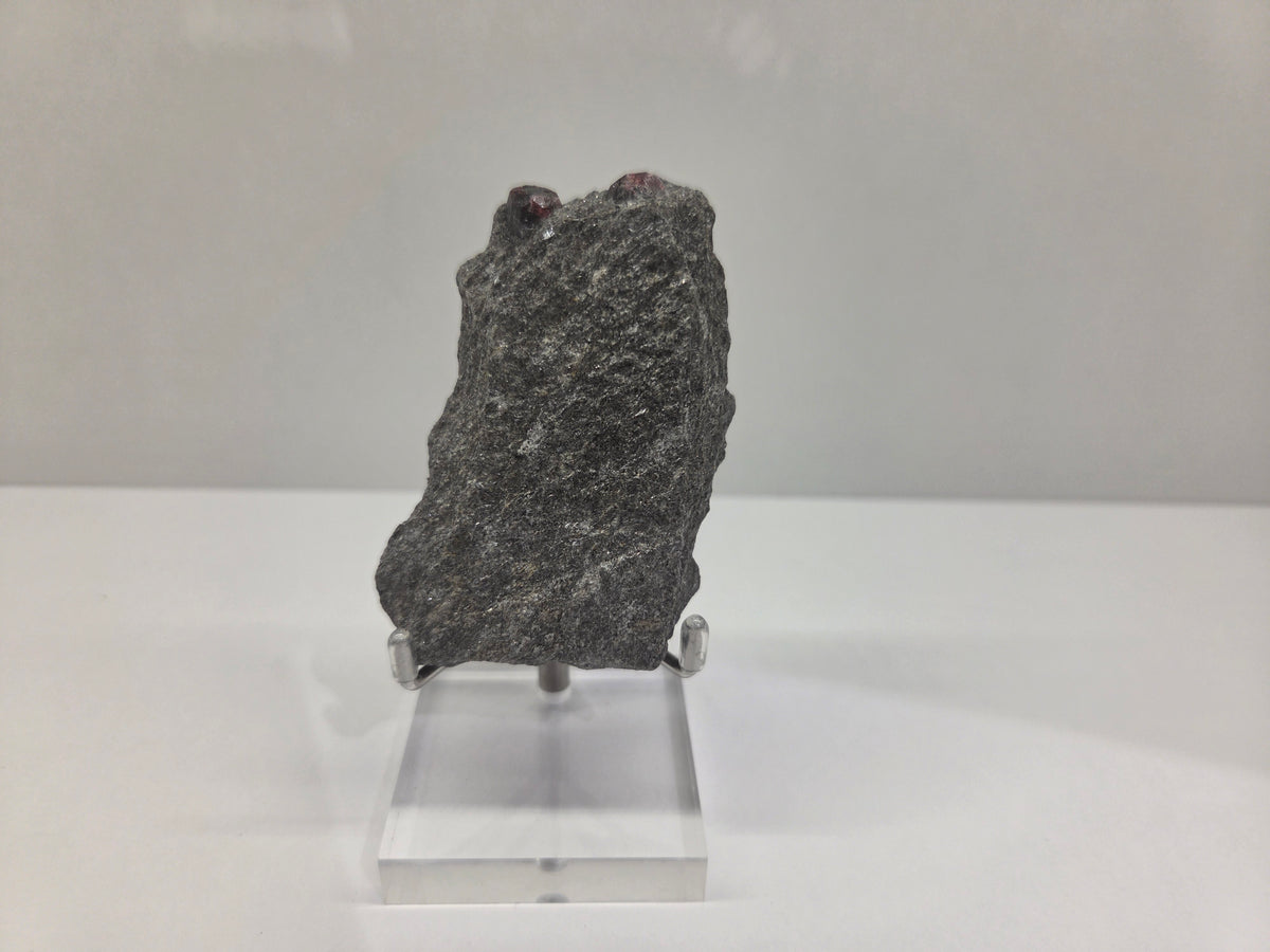 Garnet, Almandine