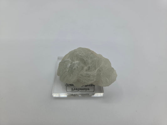 Prehenite