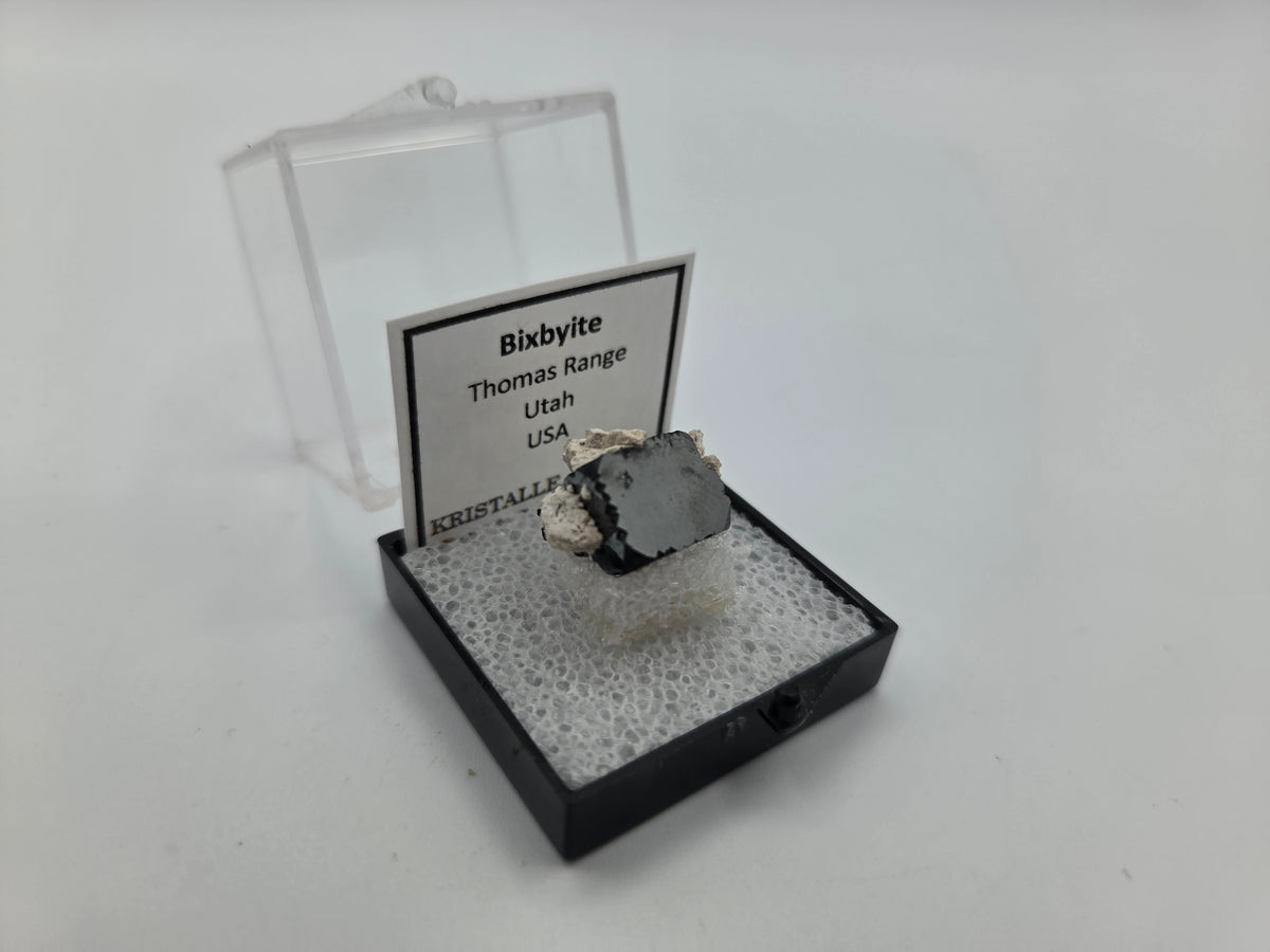 Bixbyite