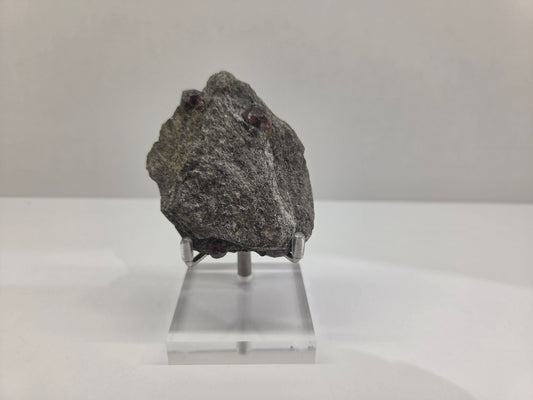 Garnet, Almandine
