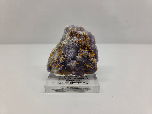 Fluorite with Wulfenite